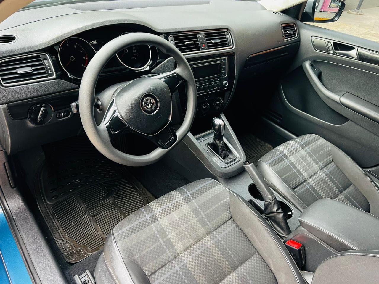 JETTA STYLE A7 2017 PIEL-TELA AT AC — foto 16
