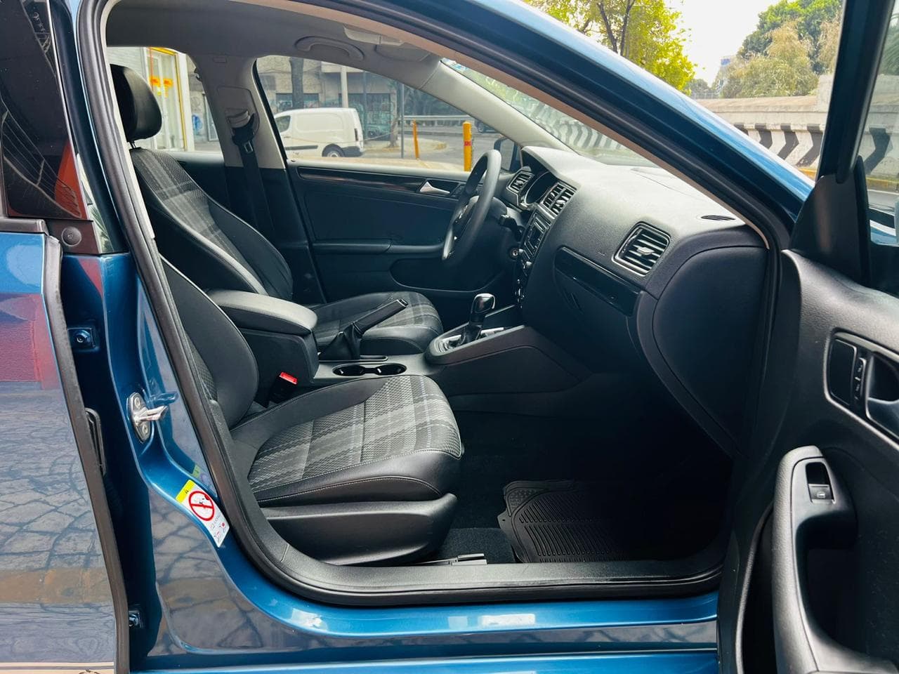 JETTA STYLE A7 2017 PIEL-TELA AT AC — foto 21