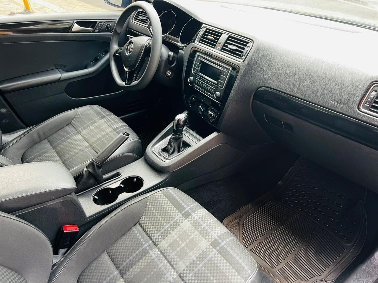 JETTA STYLE A7 2017 PIEL-TELA AT AC — foto 22