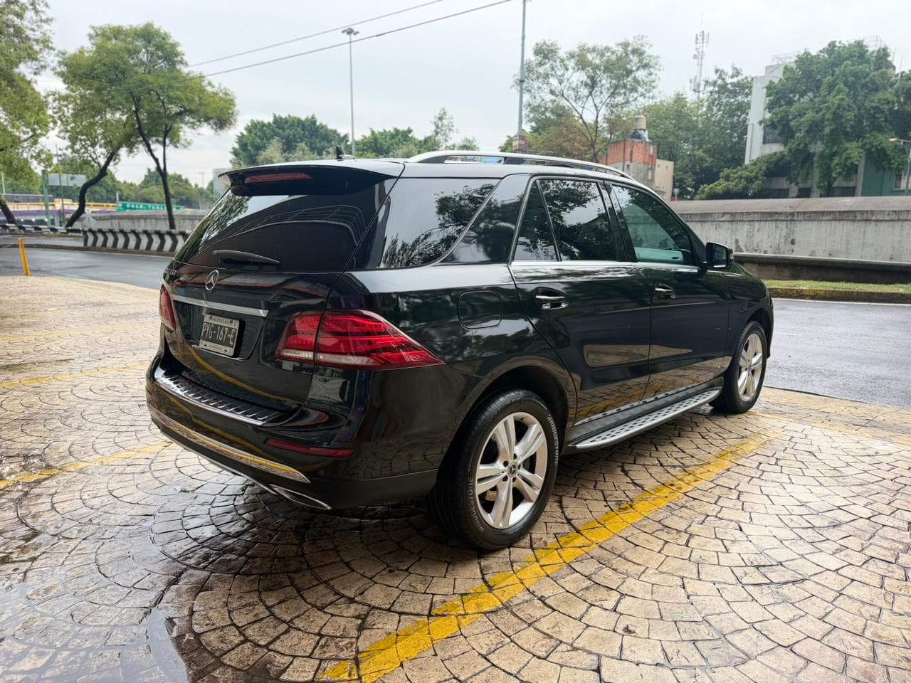 MERCEDES-BENZ GLE 350 2018 — foto 6
