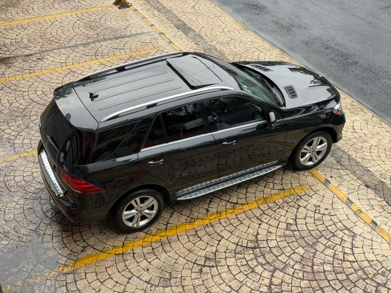 MERCEDES-BENZ GLE 350 2018 — foto 30
