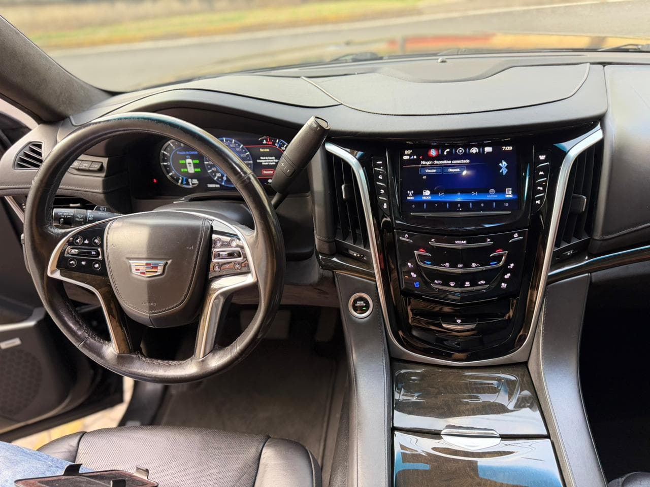 CADILLAC ESCALDE ESV AWD PLATINUM 2019 — foto 30