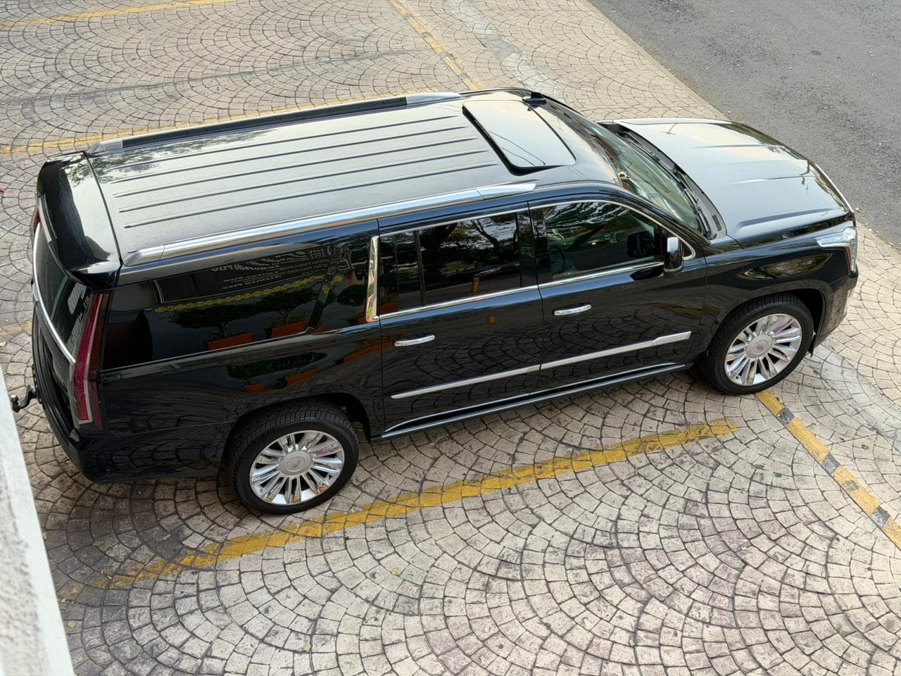 CADILLAC ESCALDE ESV AWD PLATINUM 2019 — foto 33