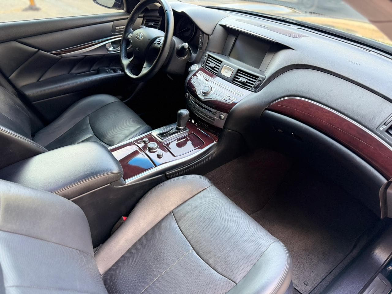 INFINITI Q70 SEDUCTION 2018 — foto 22