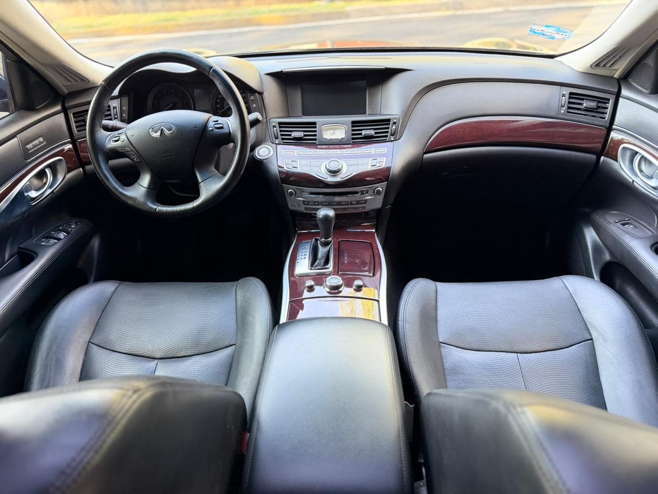 INFINITI Q70 SEDUCTION 2018 — foto 27