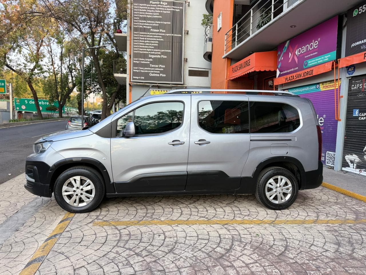 PEUGEOT RIFTER ALLURE 2020 TURBO DIESEL — foto 4