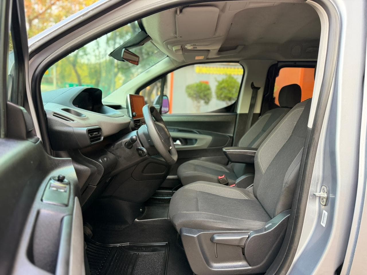 PEUGEOT RIFTER ALLURE 2020 TURBO DIESEL — foto 15