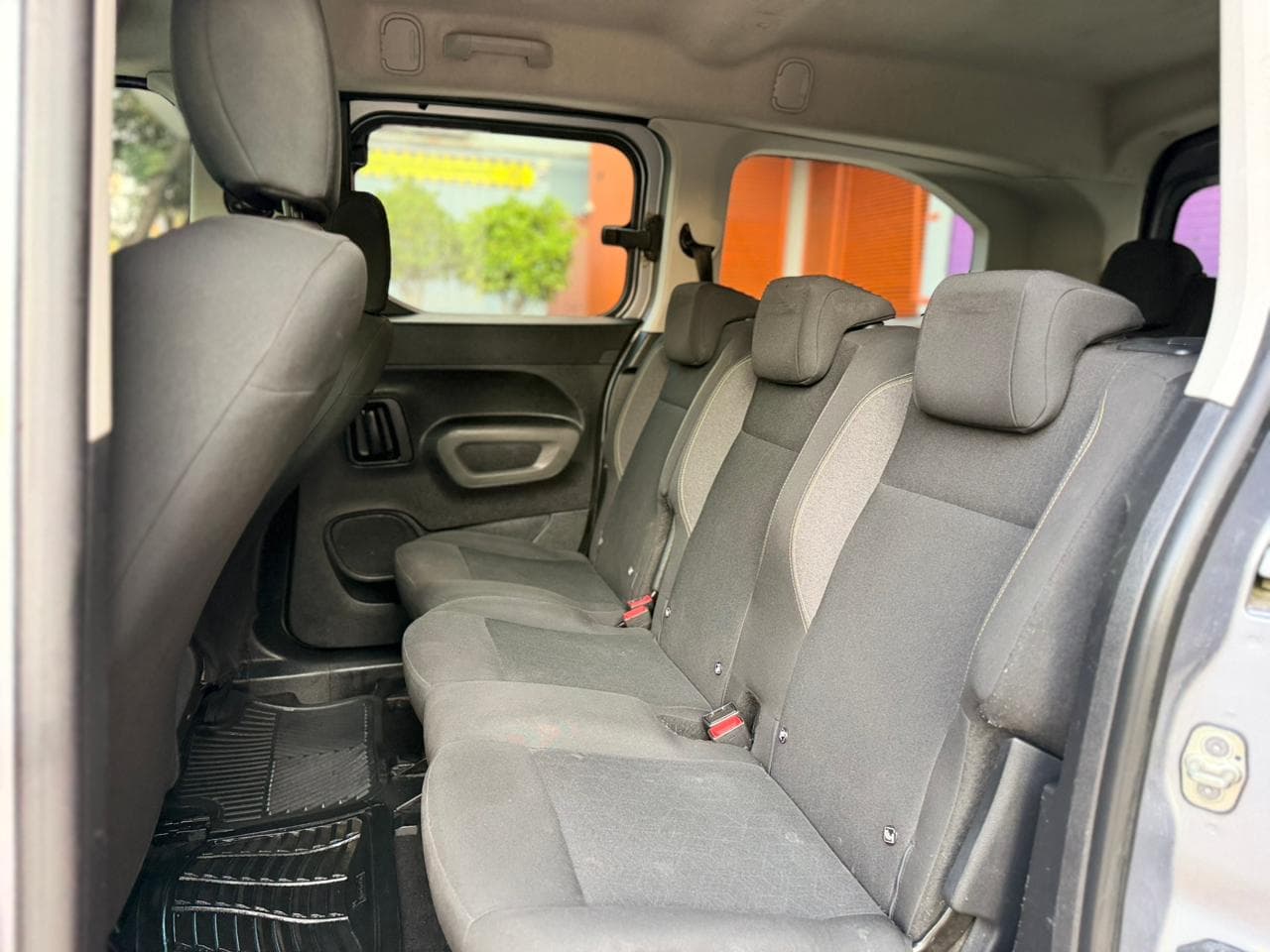 PEUGEOT RIFTER ALLURE 2020 TURBO DIESEL — foto 19