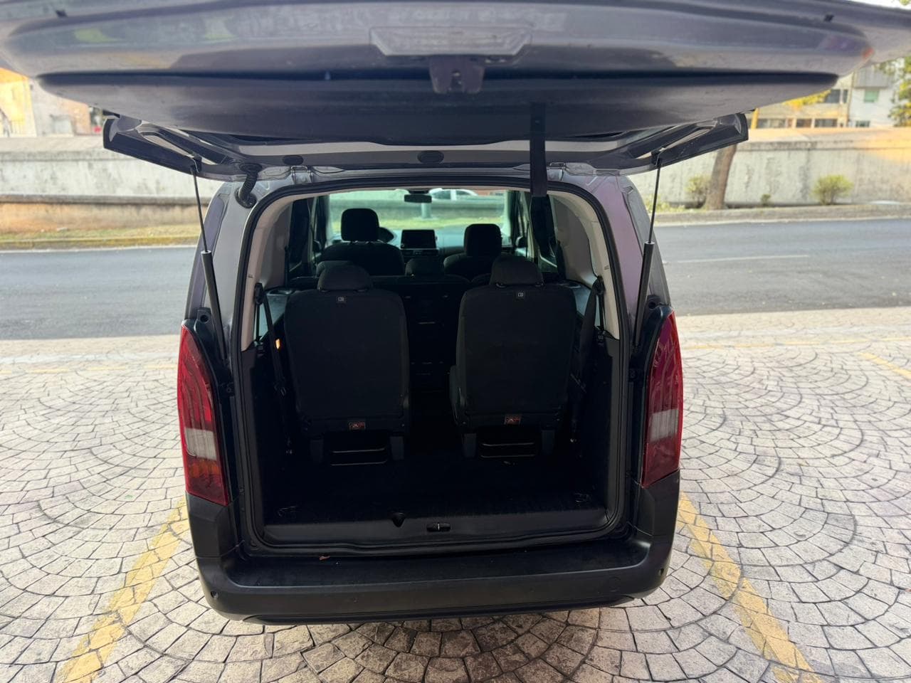 PEUGEOT RIFTER ALLURE 2020 TURBO DIESEL — foto 21