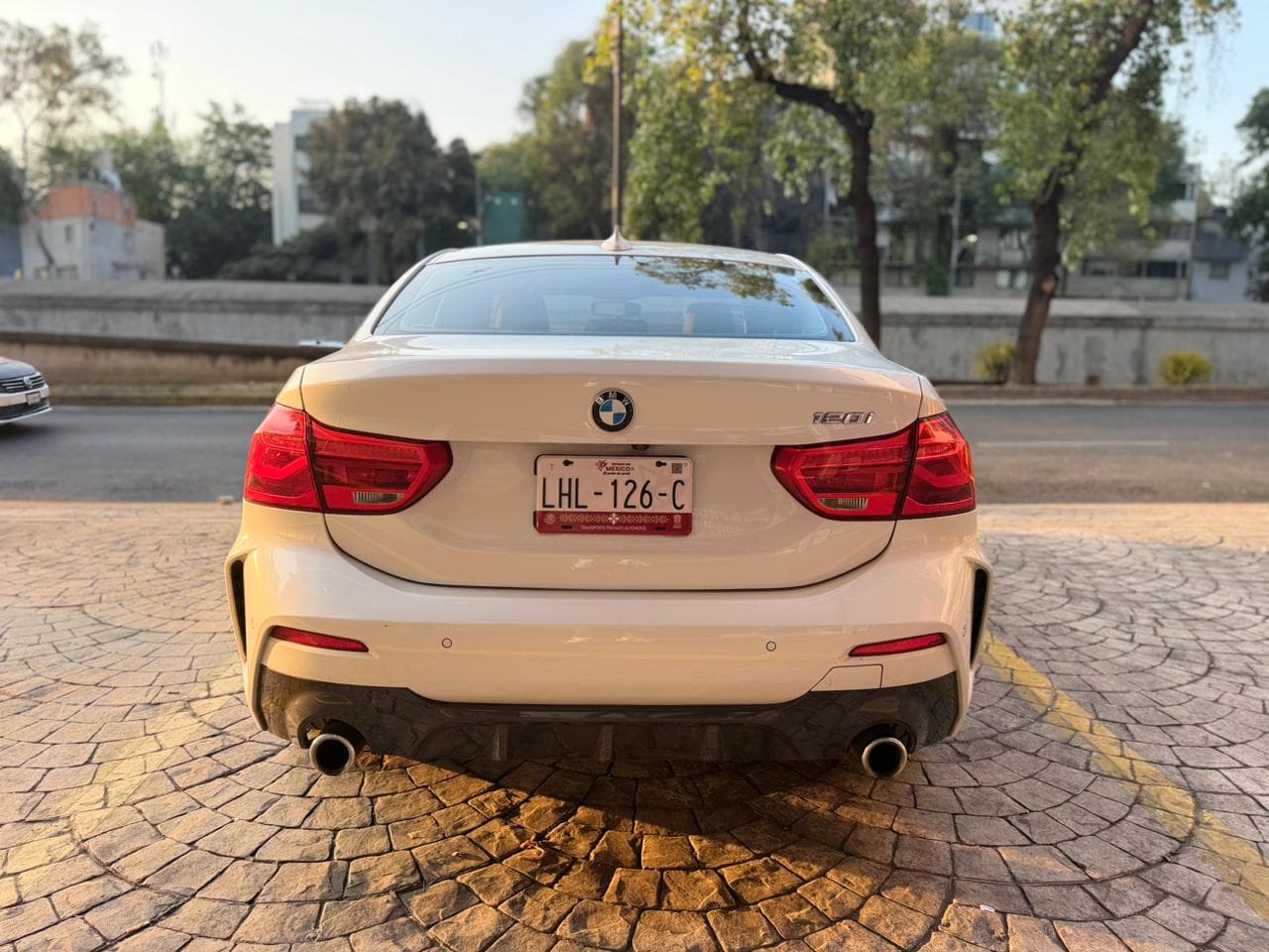 BMW 120iA 2021 M SPORT SEDAN — foto 8
