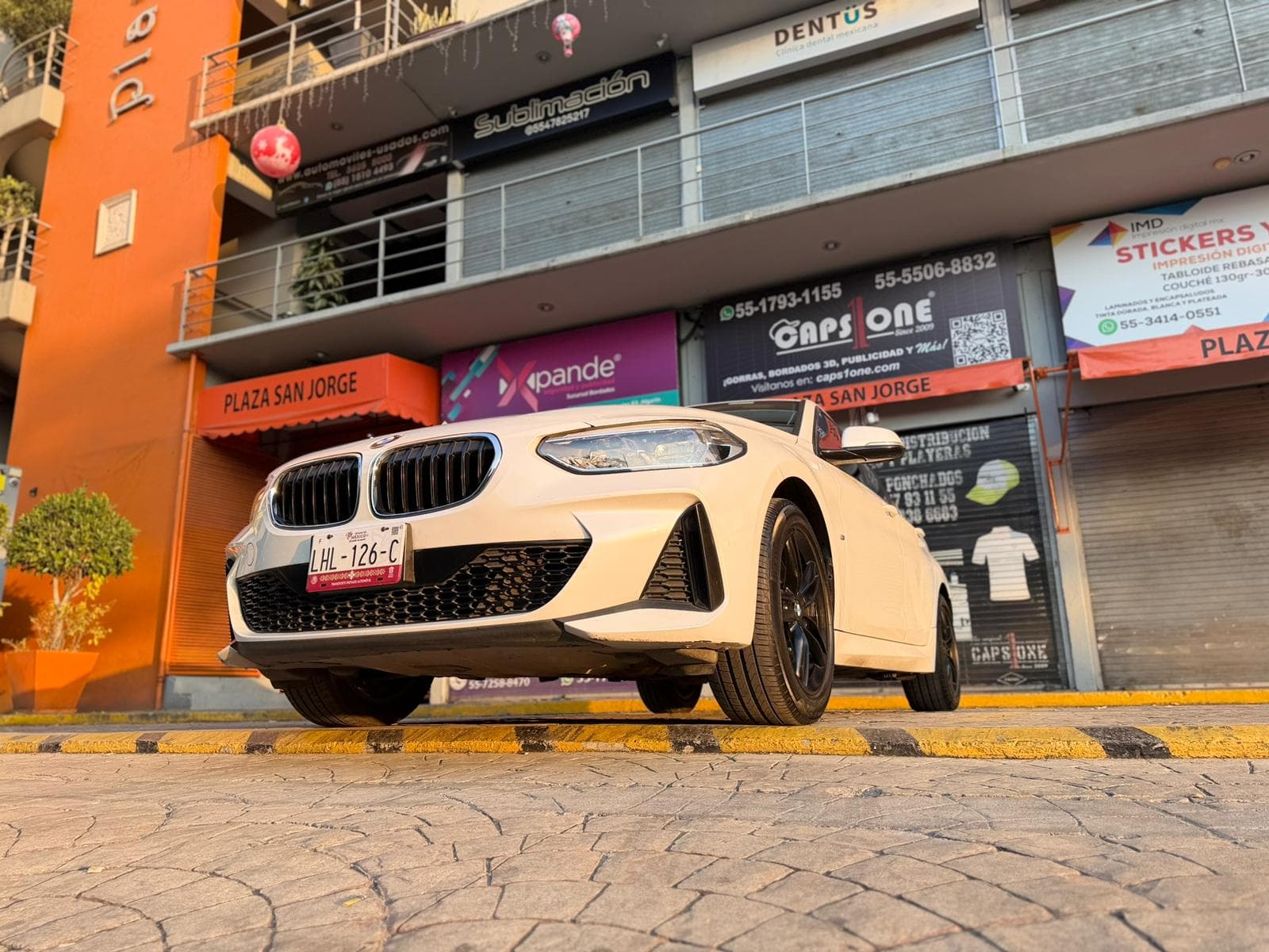 BMW 120iA 2021 M SPORT SEDAN — foto 9