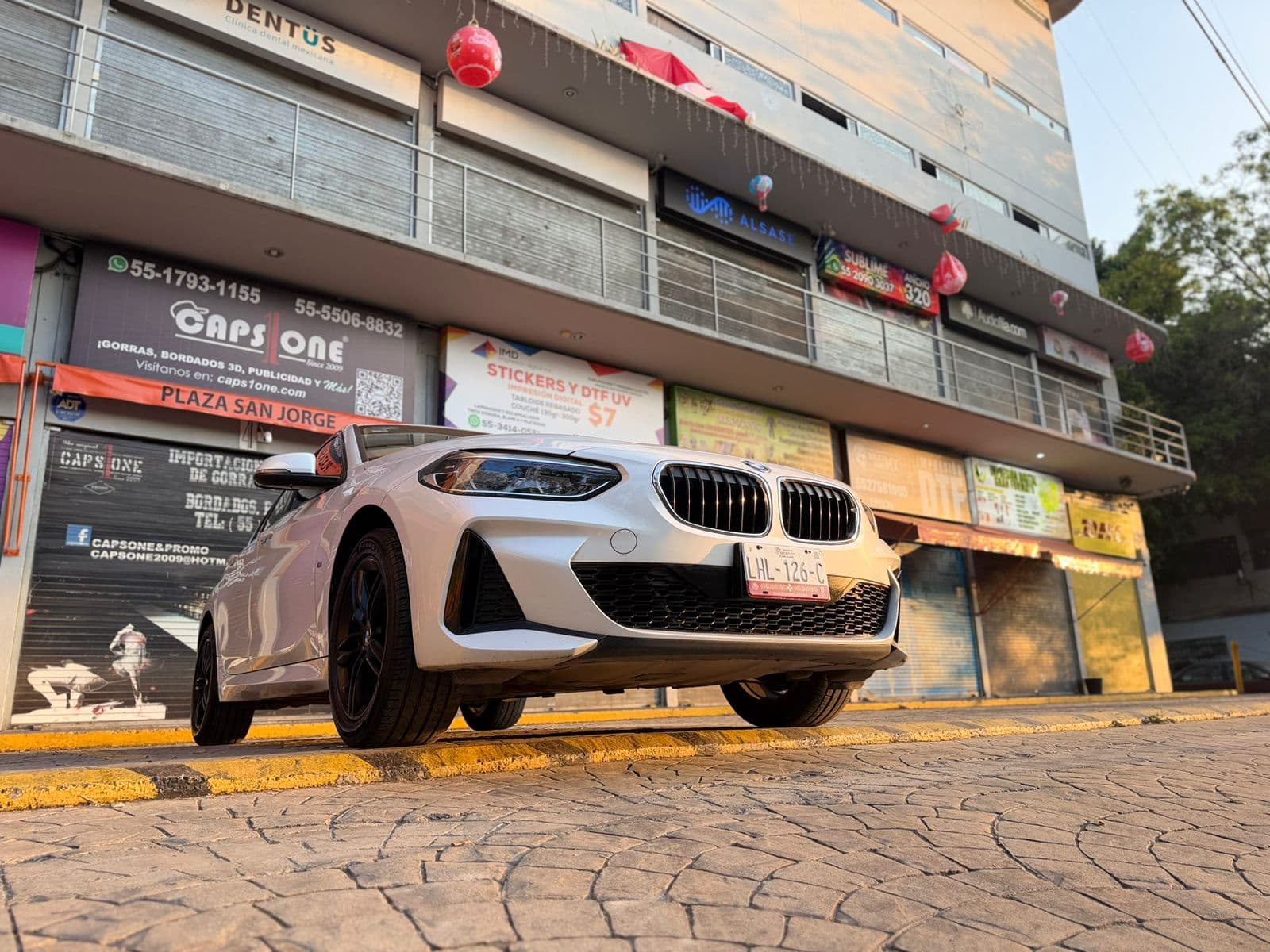 BMW 120iA 2021 M SPORT SEDAN — foto 10
