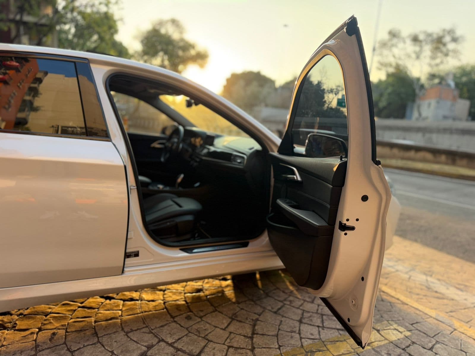 BMW 120iA 2021 M SPORT SEDAN — foto 20