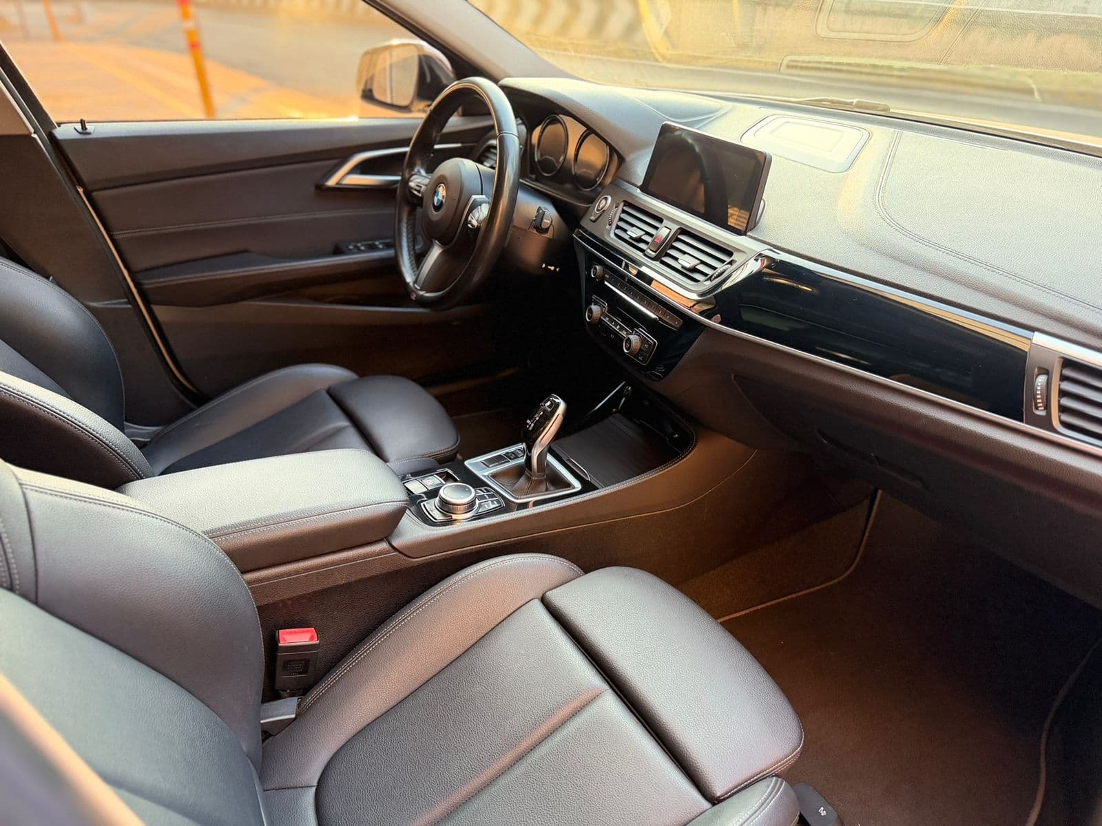 BMW 120iA 2021 M SPORT SEDAN — foto 22