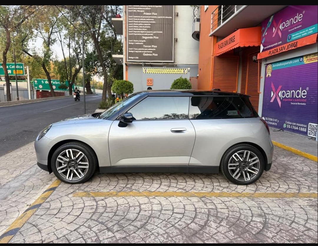MINI COOPER E 2024 (ELECTRICO 100%) — foto 4