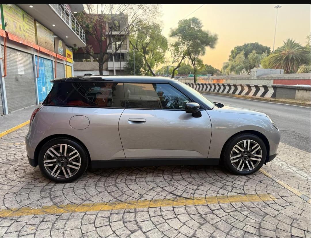 MINI COOPER E 2024 (ELECTRICO 100%) — foto 5