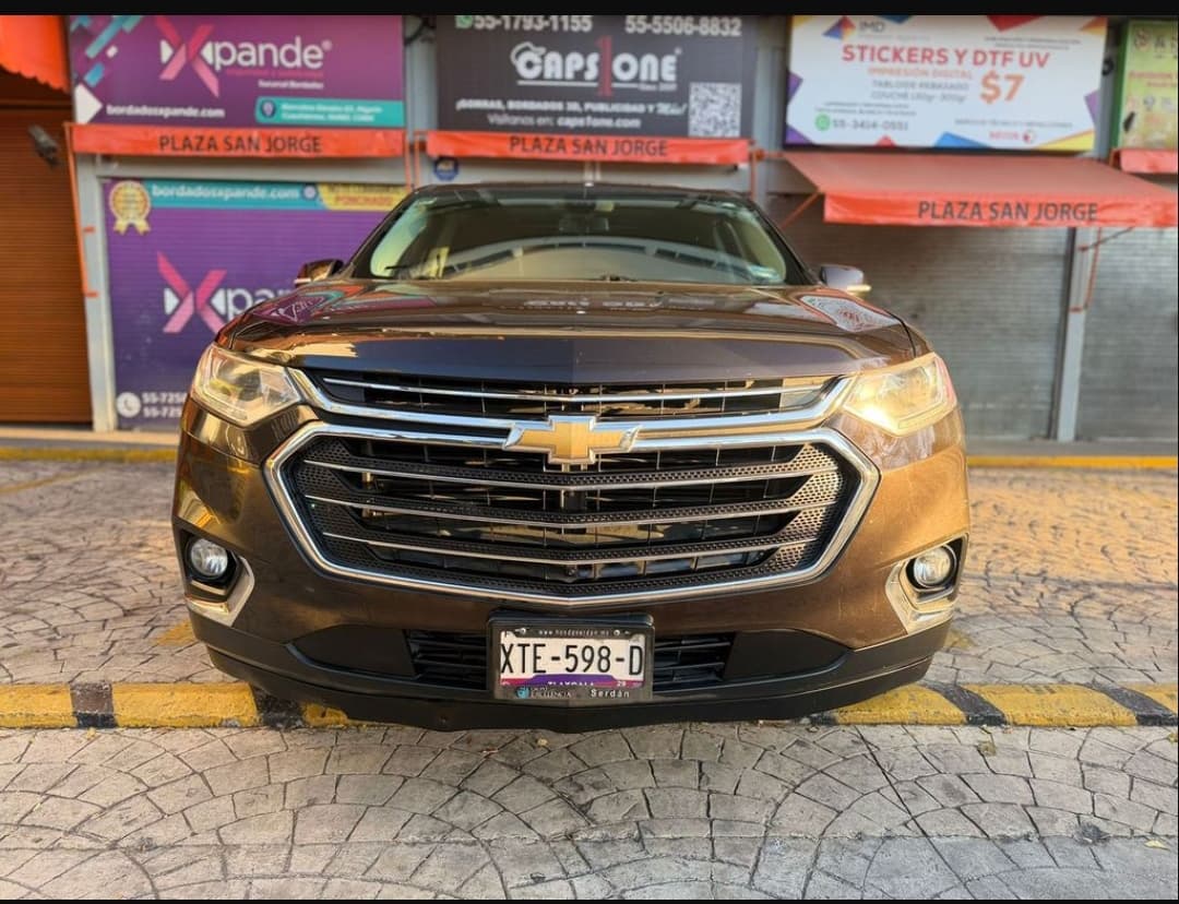 TRAVERSE LT 2018 3 FILAS DE ASIENTOS — foto 3