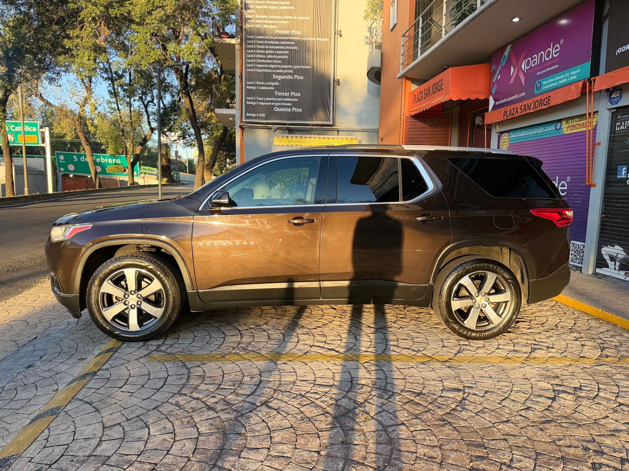 TRAVERSE LT 2018 3 FILAS DE ASIENTOS — foto 5
