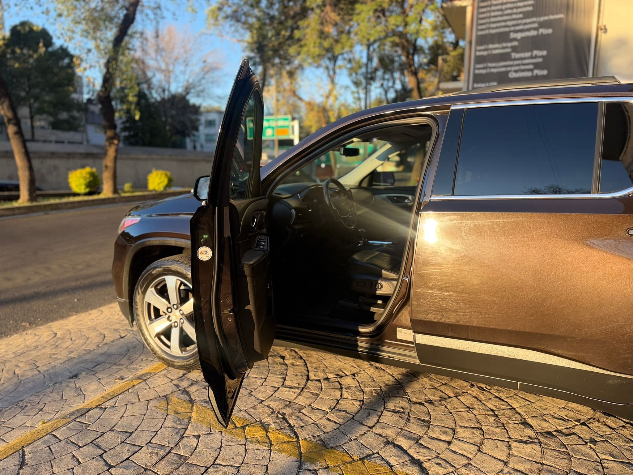 TRAVERSE LT 2018 3 FILAS DE ASIENTOS — foto 14