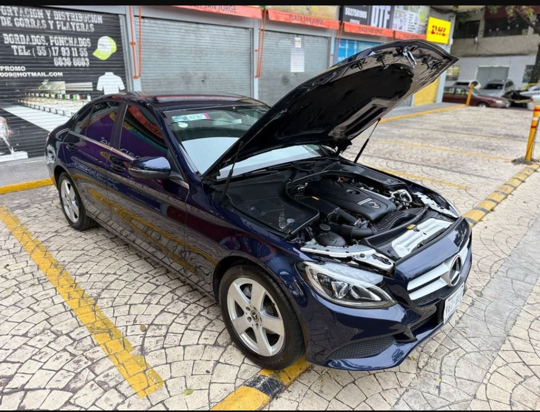 MERCEDES BENZ C 180 CGI 2018 — foto 7