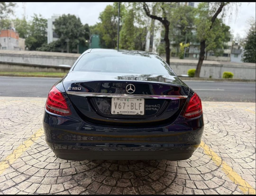 MERCEDES BENZ C 180 CGI 2018 — foto 8