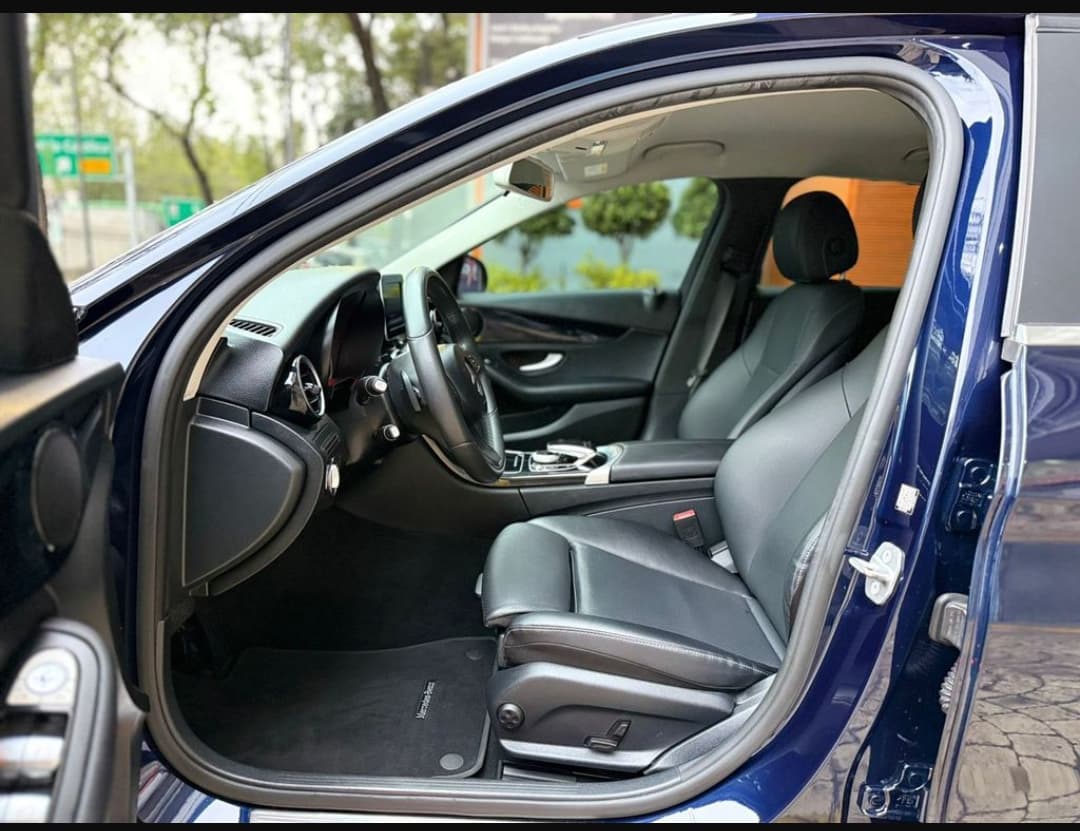 MERCEDES BENZ C 180 CGI 2018 — foto 14