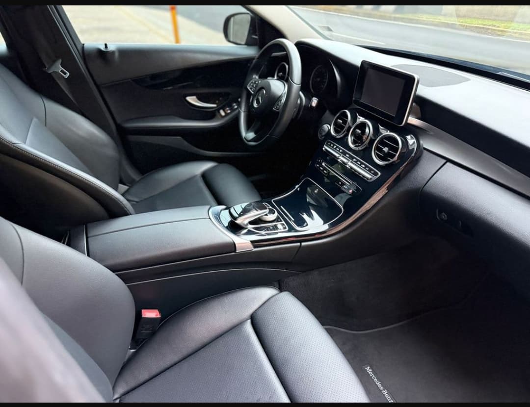 MERCEDES BENZ C 180 CGI 2018 — foto 19