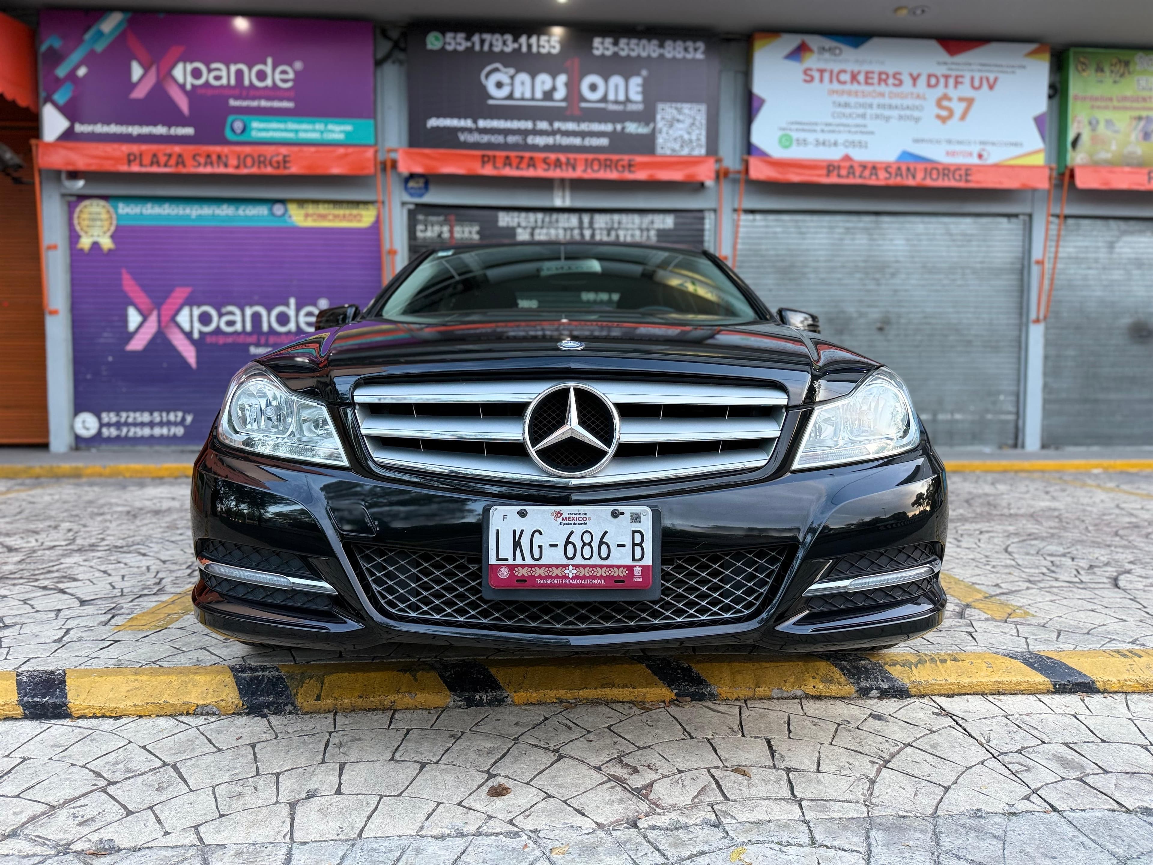 MERCEDES BENZ C180 2013 — foto 3