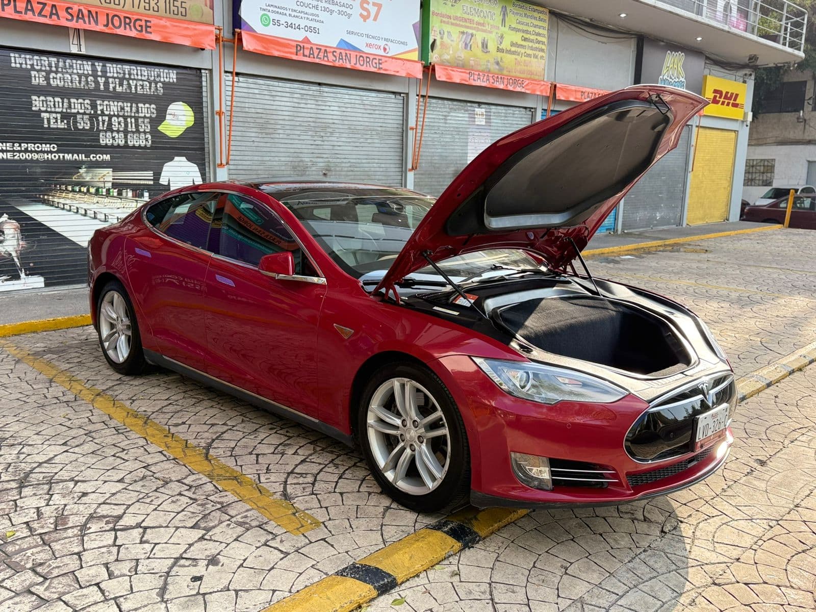 TESLA MODEL S 85D 2015 — foto 12