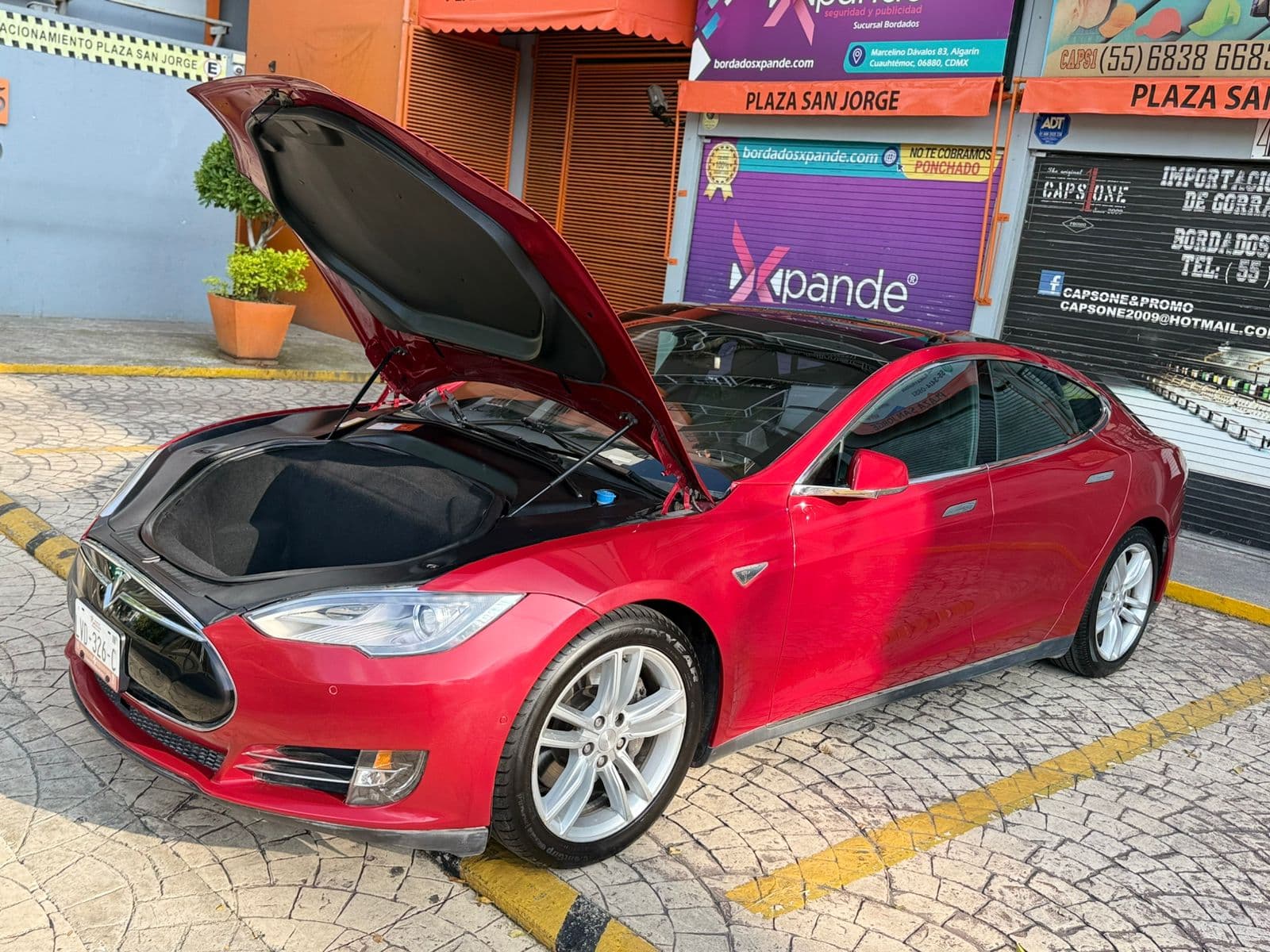 TESLA MODEL S 85D 2015 — foto 13