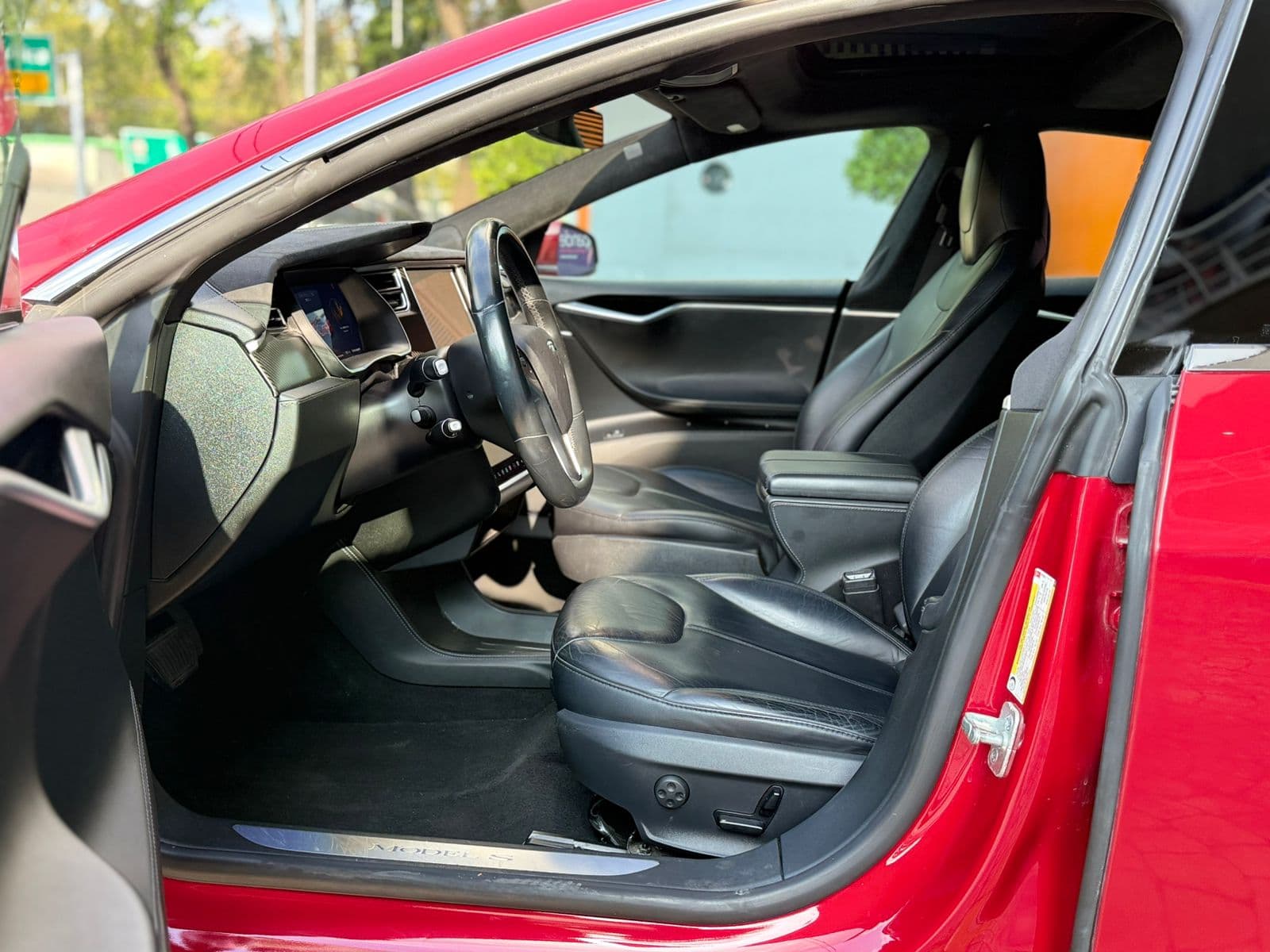 TESLA MODEL S 85D 2015 — foto 17