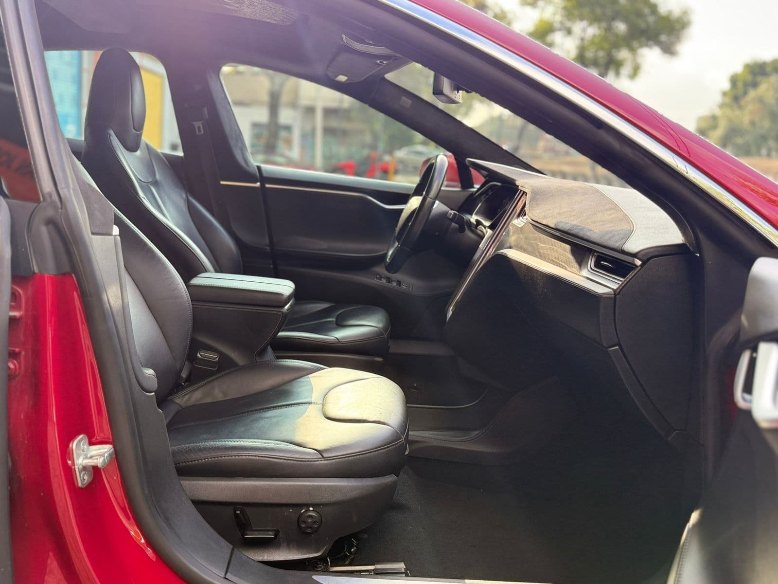 TESLA MODEL S 85D 2015 — foto 24