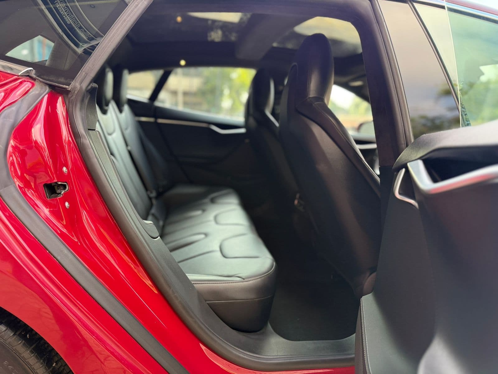 TESLA MODEL S 85D 2015 — foto 29