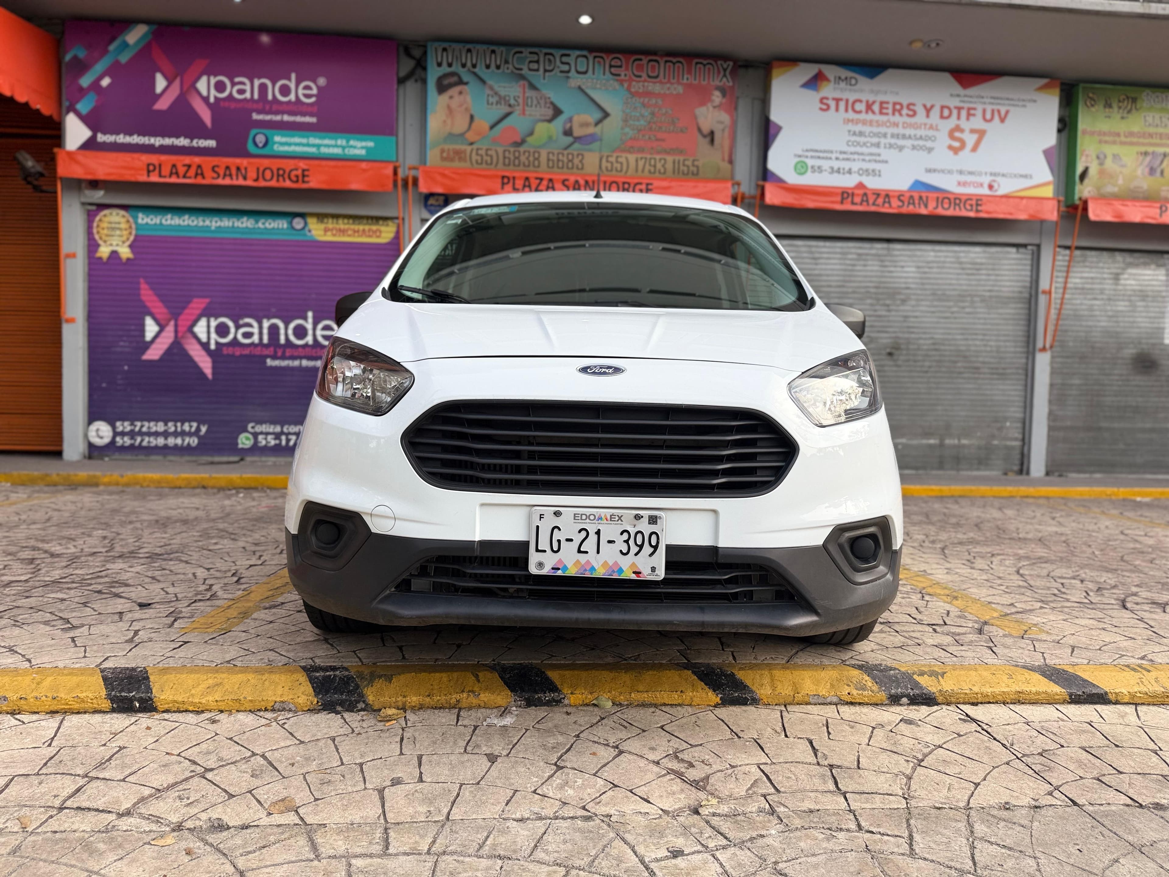 TRANSIT COURIER VAN 2023 — foto 3