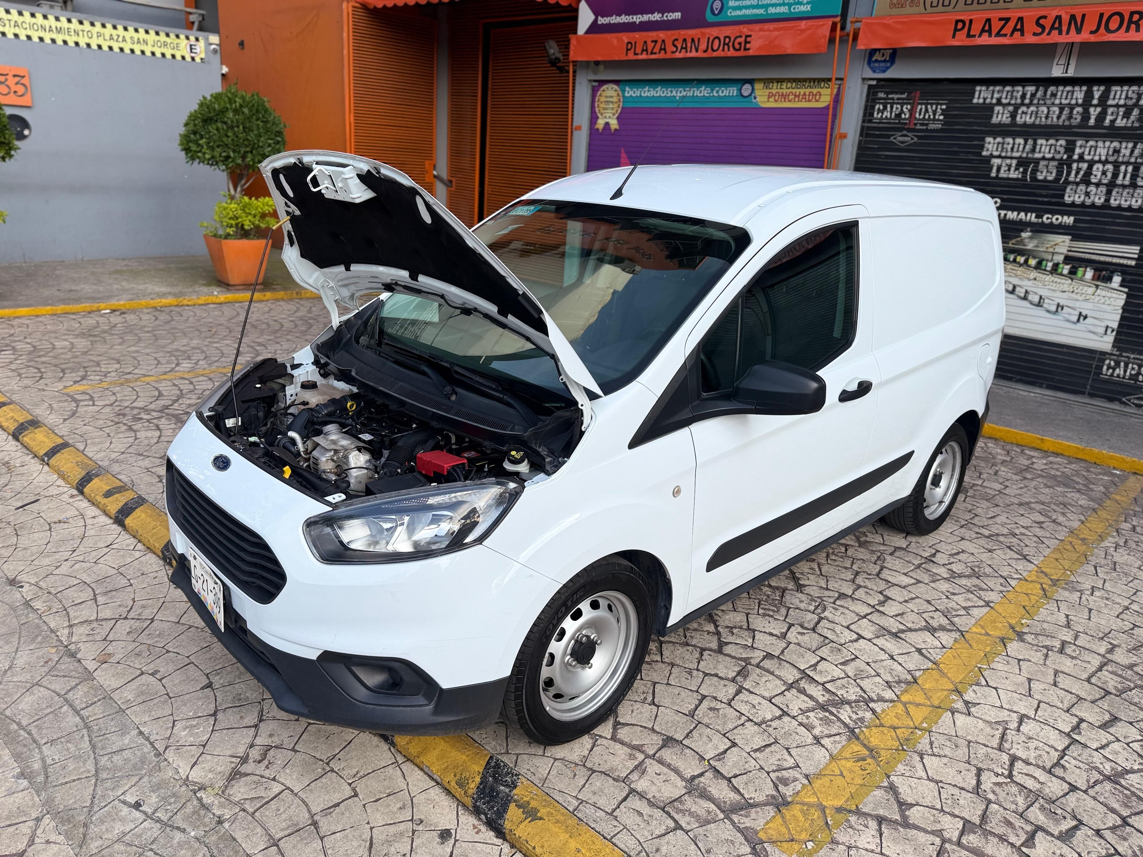 TRANSIT COURIER VAN 2023 — foto 12