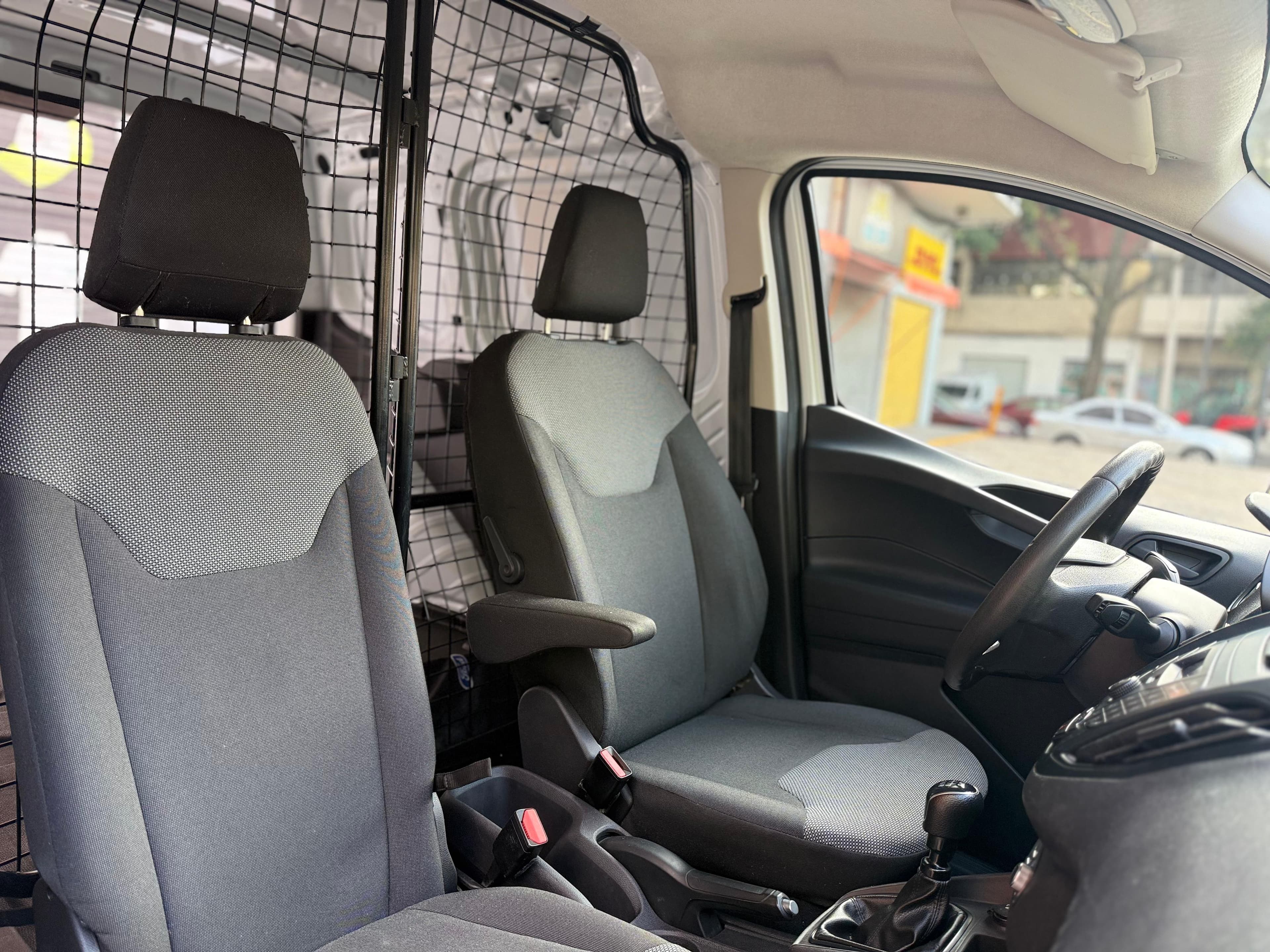 TRANSIT COURIER VAN 2023 — foto 24