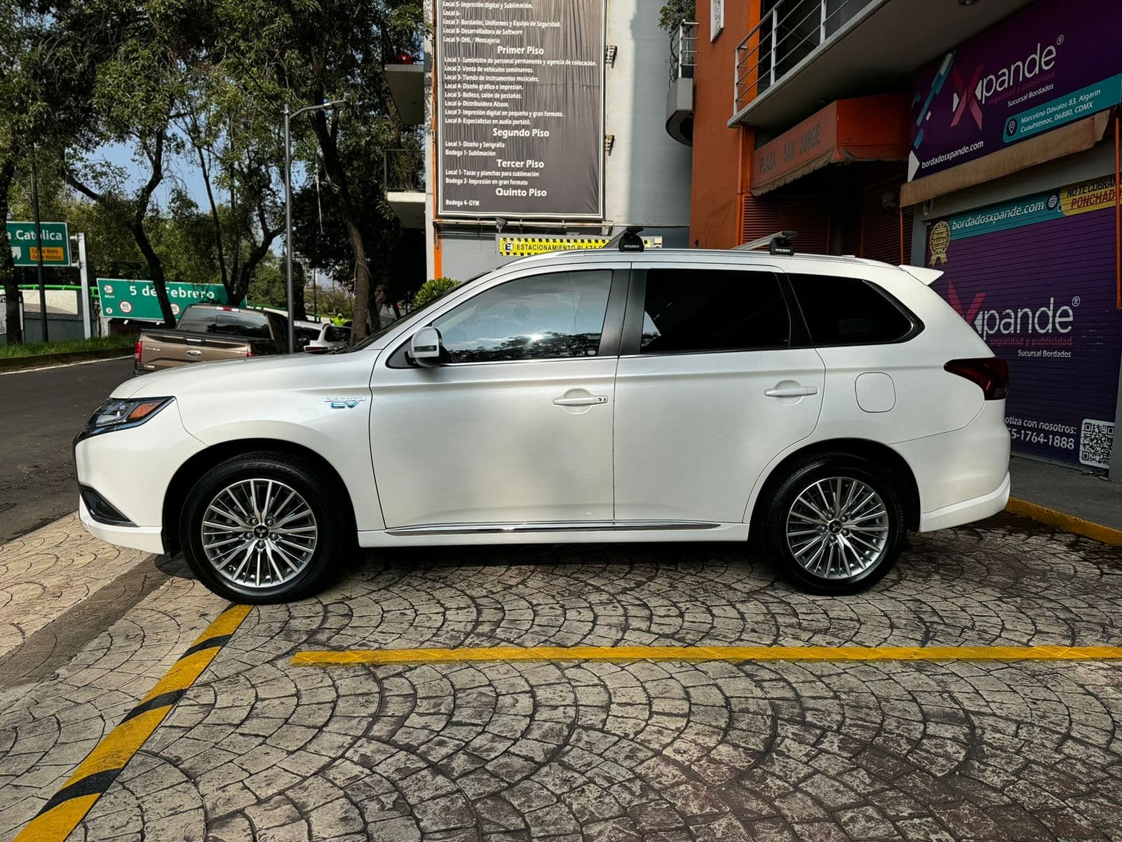 MITSUBISHI OUTLANDER PHEV 2020 HIBRIDA ENCHUFABLE — foto 4