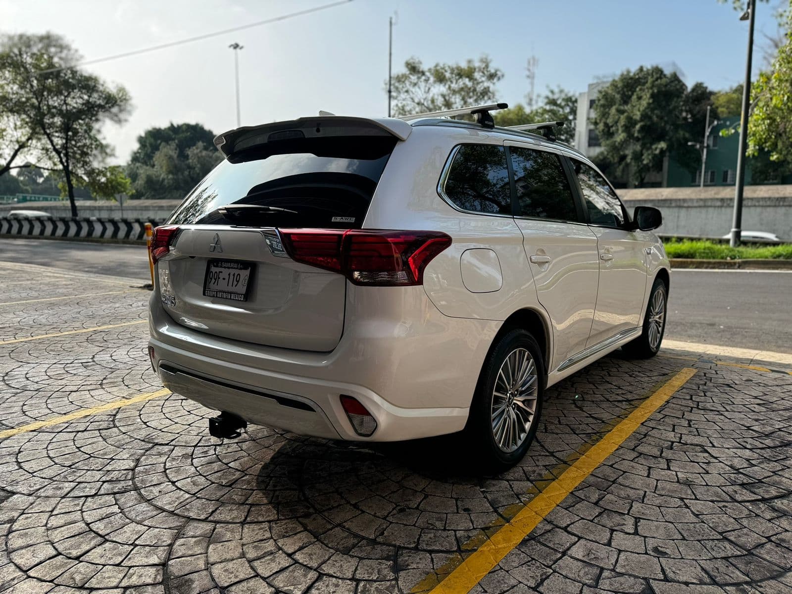 MITSUBISHI OUTLANDER PHEV 2020 HIBRIDA ENCHUFABLE — foto 6