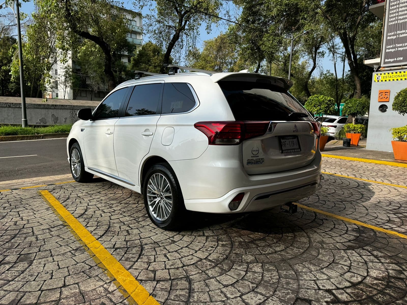 MITSUBISHI OUTLANDER PHEV 2020 HIBRIDA ENCHUFABLE — foto 7