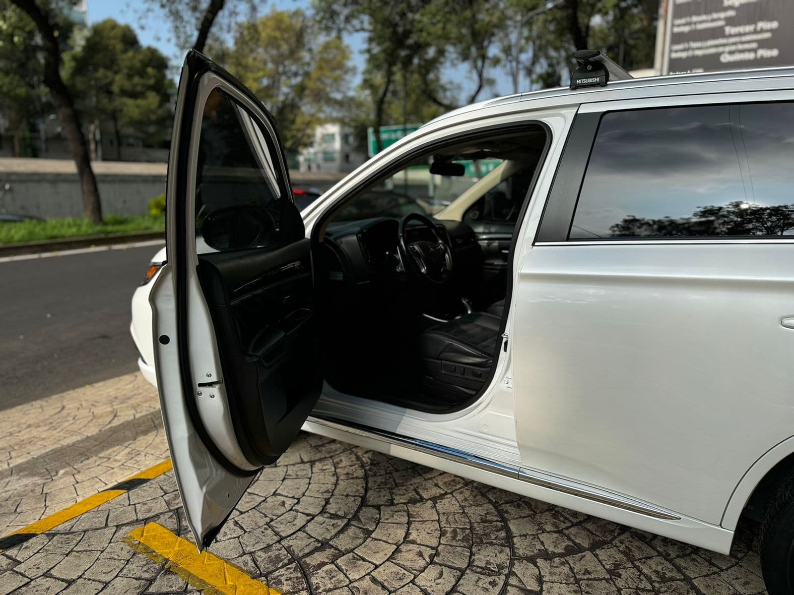 MITSUBISHI OUTLANDER PHEV 2020 HIBRIDA ENCHUFABLE — foto 14