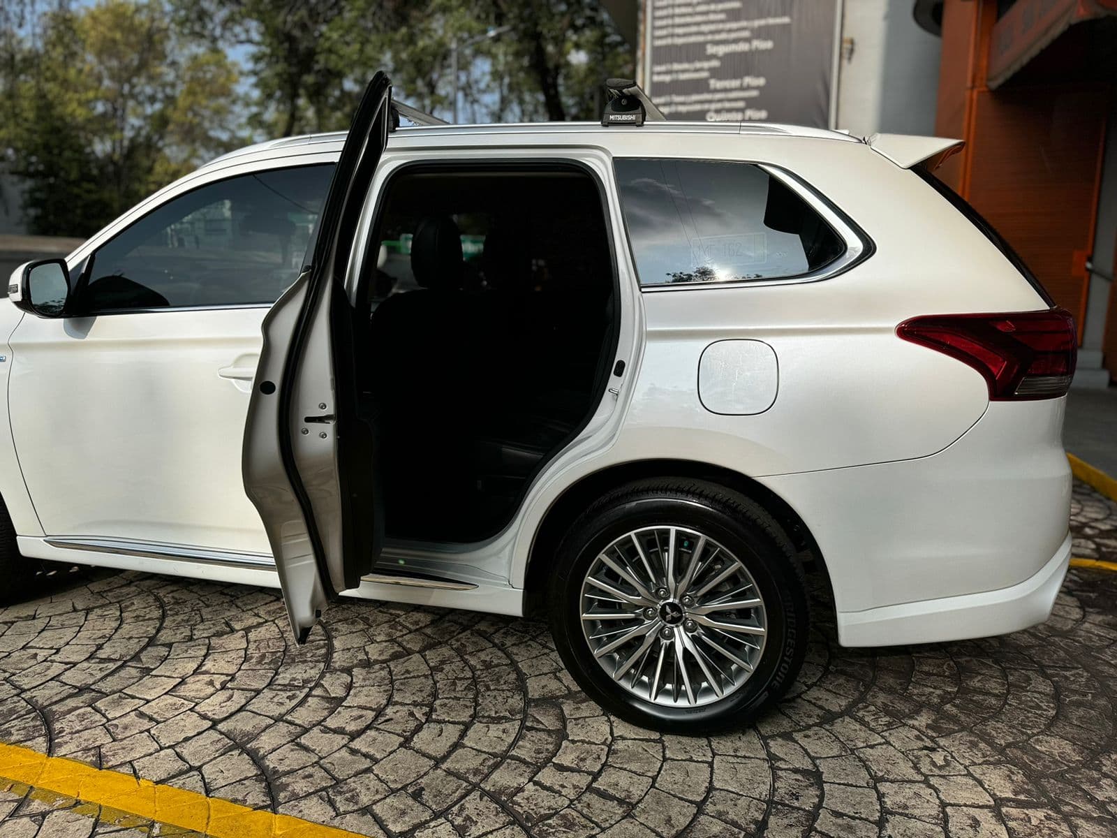 MITSUBISHI OUTLANDER PHEV 2020 HIBRIDA ENCHUFABLE — foto 18