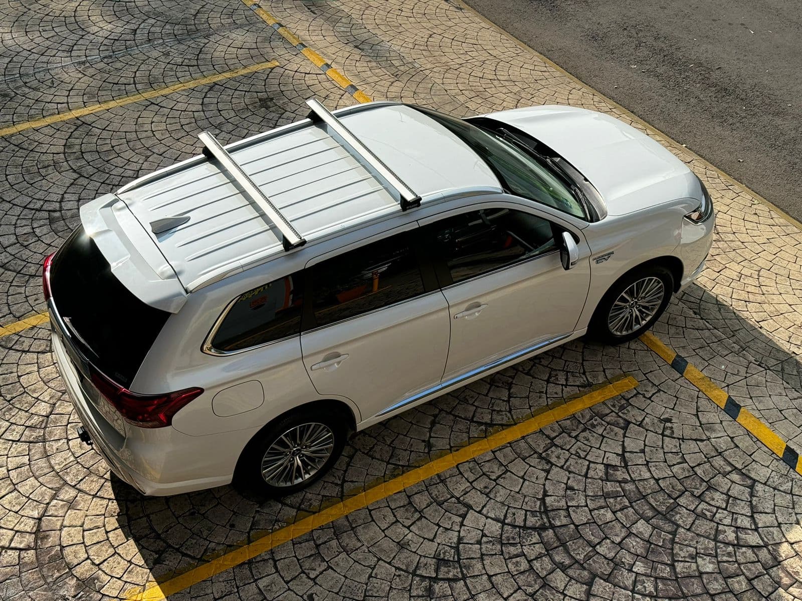 MITSUBISHI OUTLANDER PHEV 2020 HIBRIDA ENCHUFABLE — foto 32