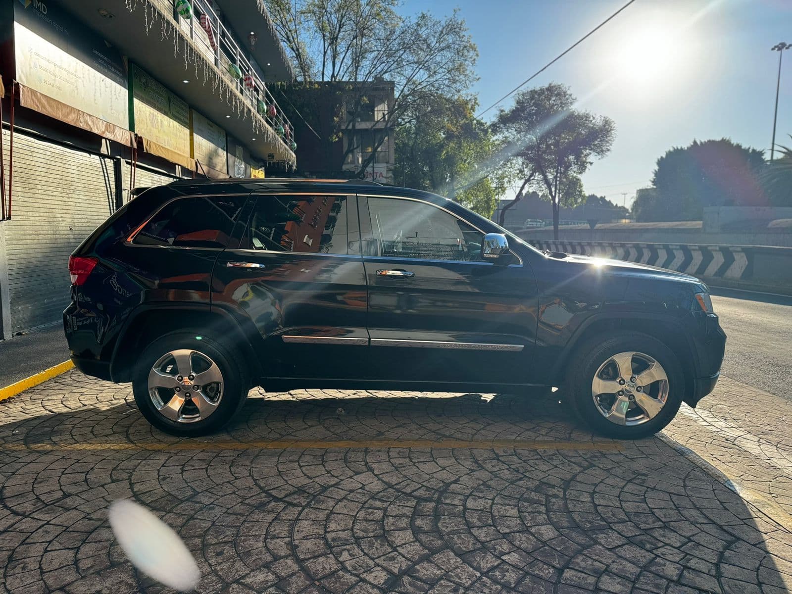 JEEP GRAND CHEROKEE LIMITED LUJO V8 HEMI 2012 — foto 5