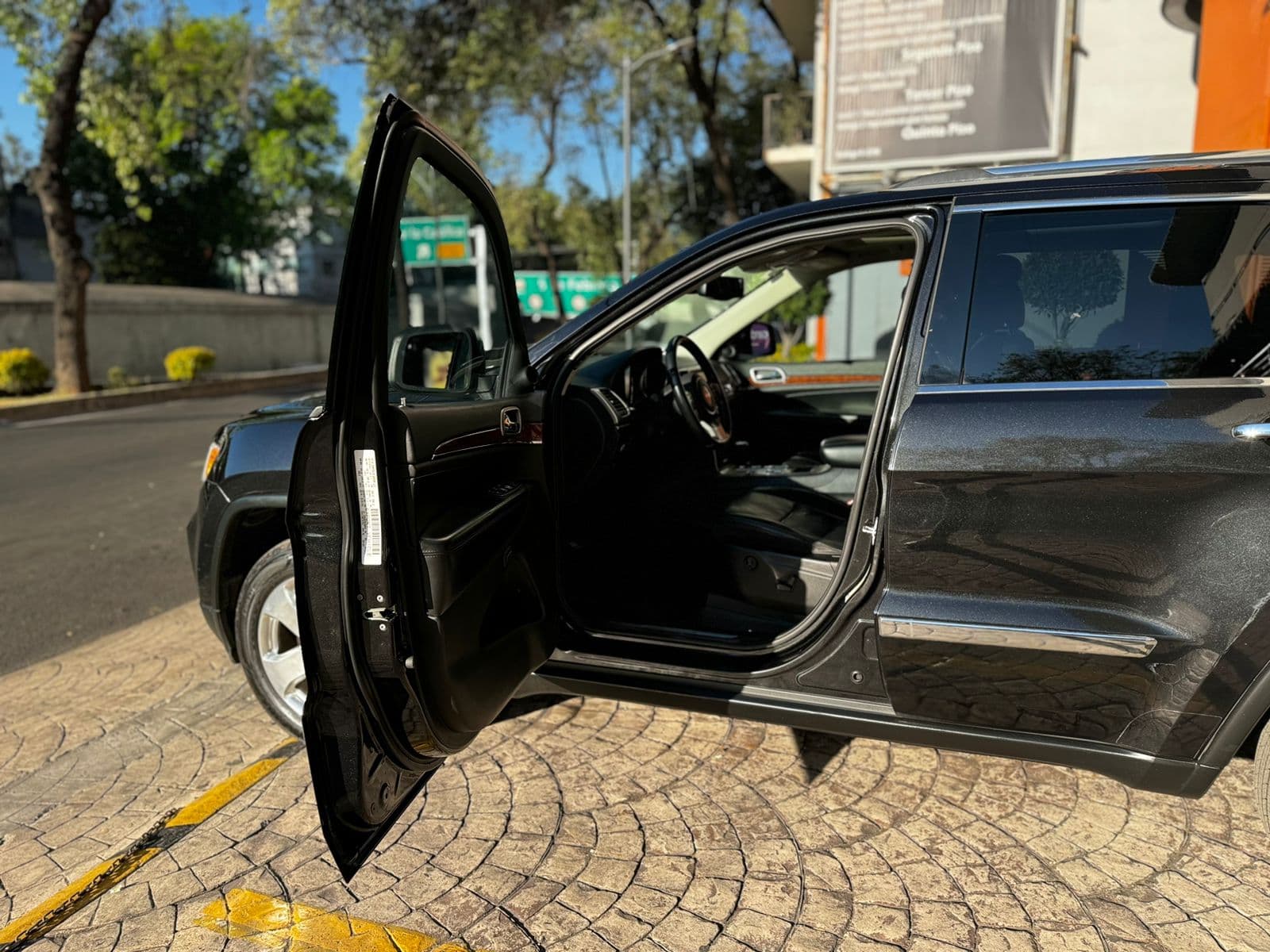JEEP GRAND CHEROKEE LIMITED LUJO V8 HEMI 2012 — foto 11