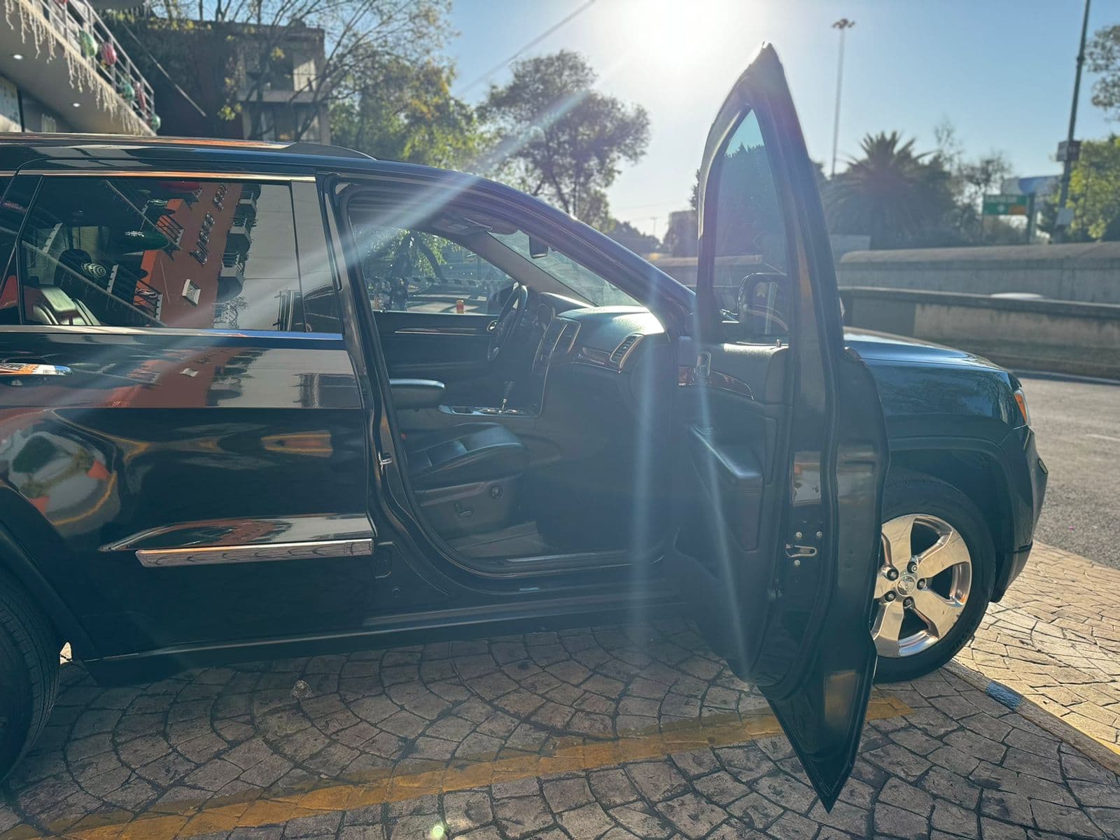 JEEP GRAND CHEROKEE LIMITED LUJO V8 HEMI 2012 — foto 19
