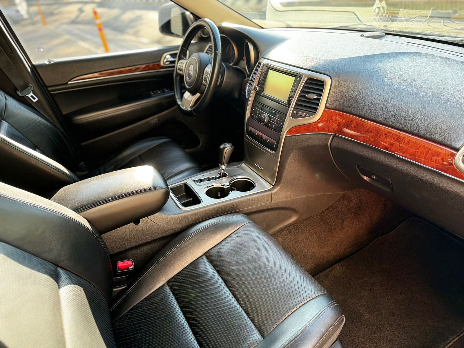 JEEP GRAND CHEROKEE LIMITED LUJO V8 HEMI 2012 — foto 21