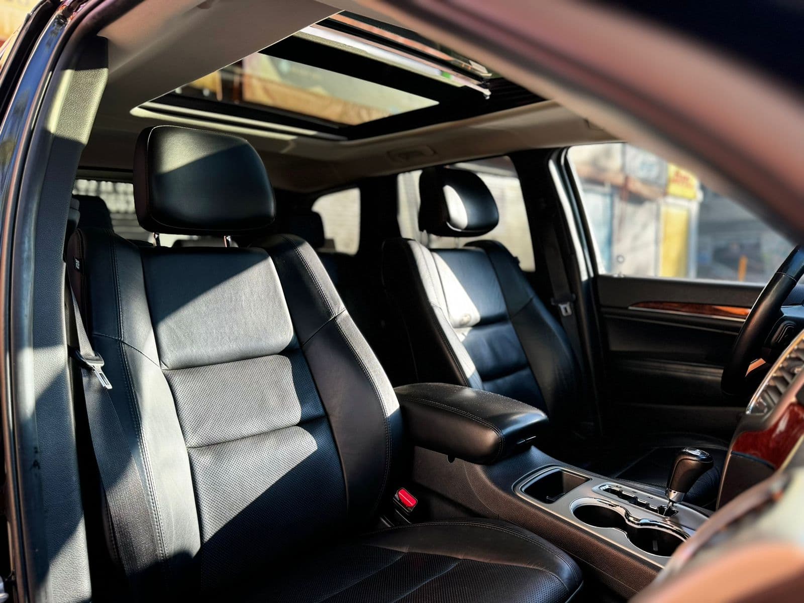 JEEP GRAND CHEROKEE LIMITED LUJO V8 HEMI 2012 — foto 22