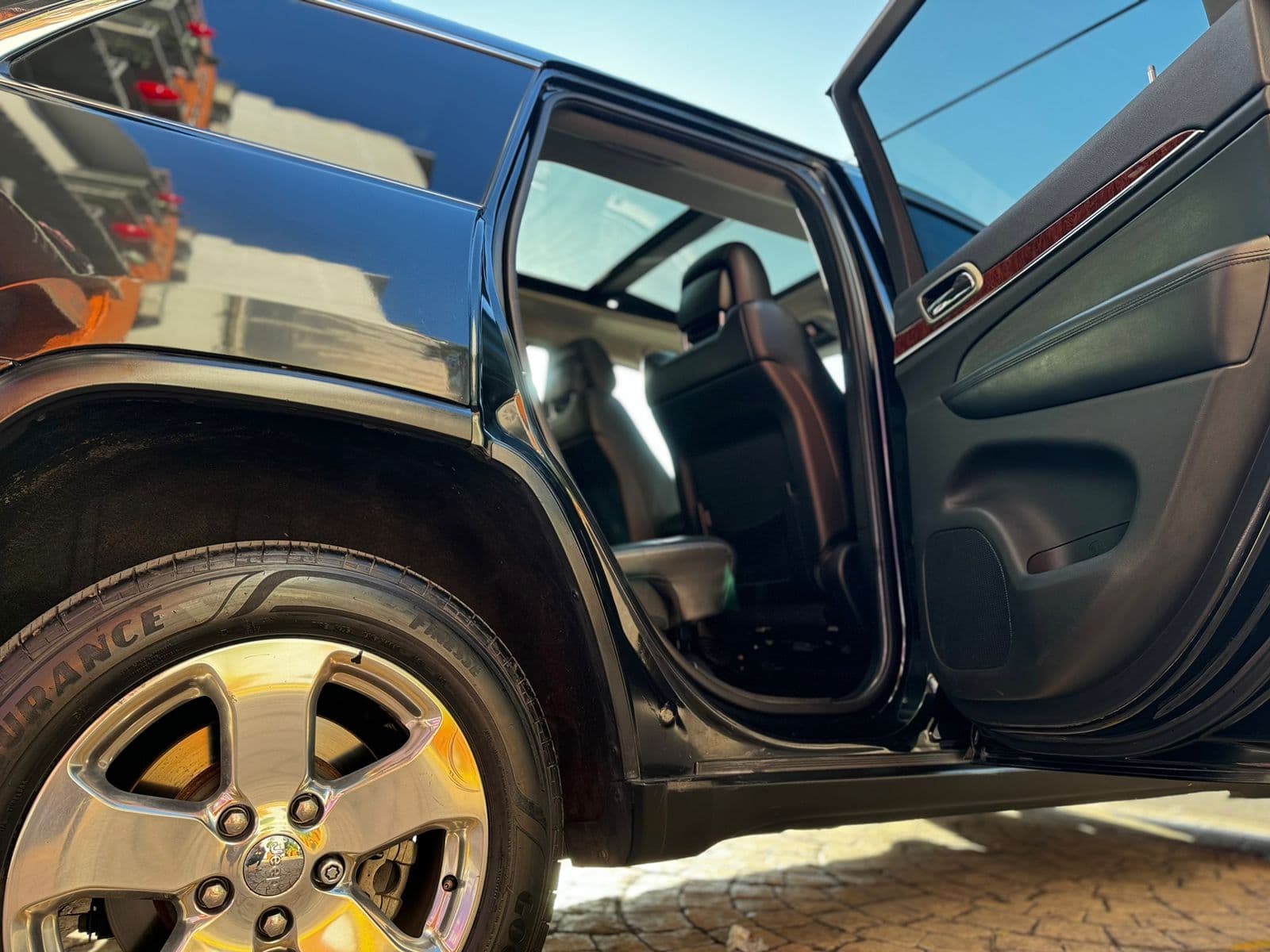 JEEP GRAND CHEROKEE LIMITED LUJO V8 HEMI 2012 — foto 26