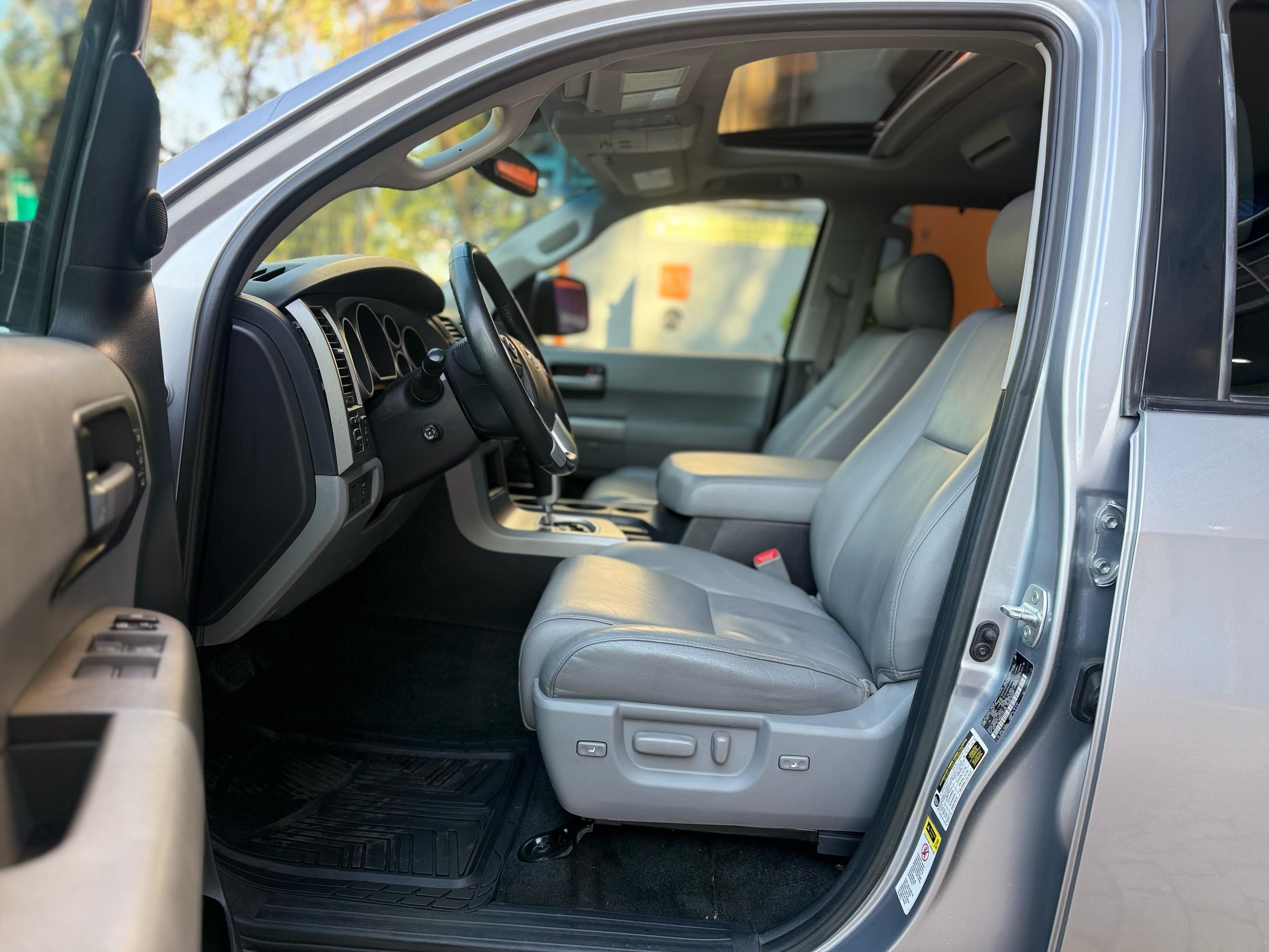 TOYOTA SEQUOIA LIMITED 2017 4X4 — foto 14