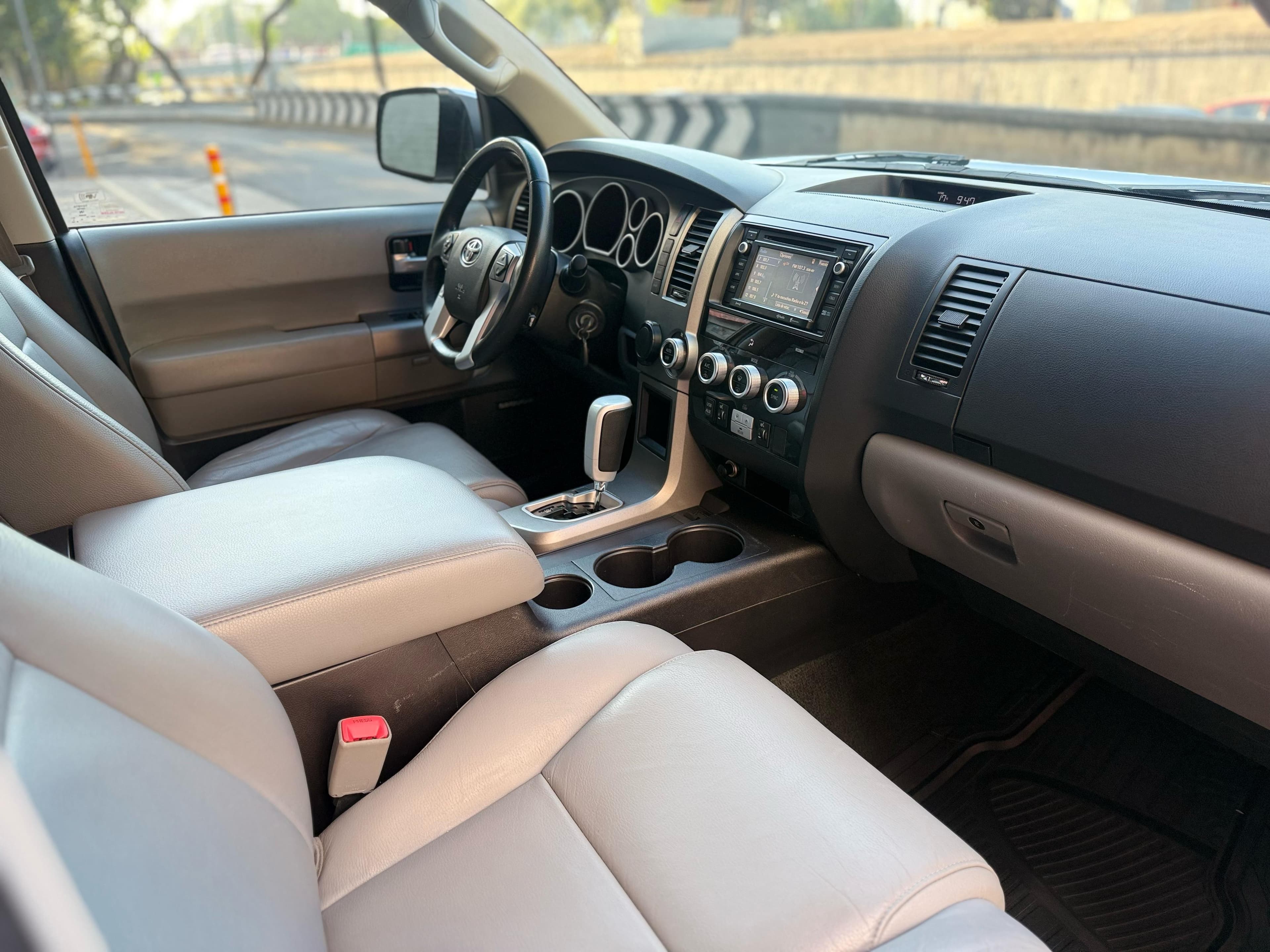 TOYOTA SEQUOIA LIMITED 2017 4X4 — foto 24